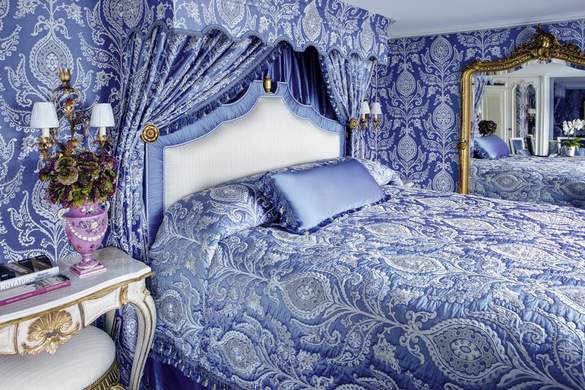 UNIWORLD Boutique River Cruises S.S. Maria Theresa Suite 2.jpg